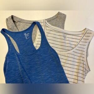 3/$33 GAP Maternity tops White, blue, grey Sleeveless Fitted Ruched Tank Top XS